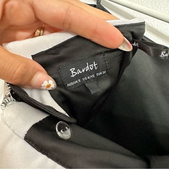 Bardot Strapless Color-block Dress - Picture 6 of 7